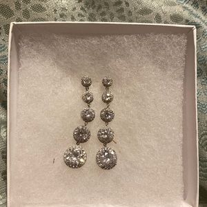 Color: Silver   Sparkly